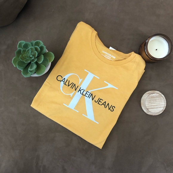 SOLD - Picture 1 of 3